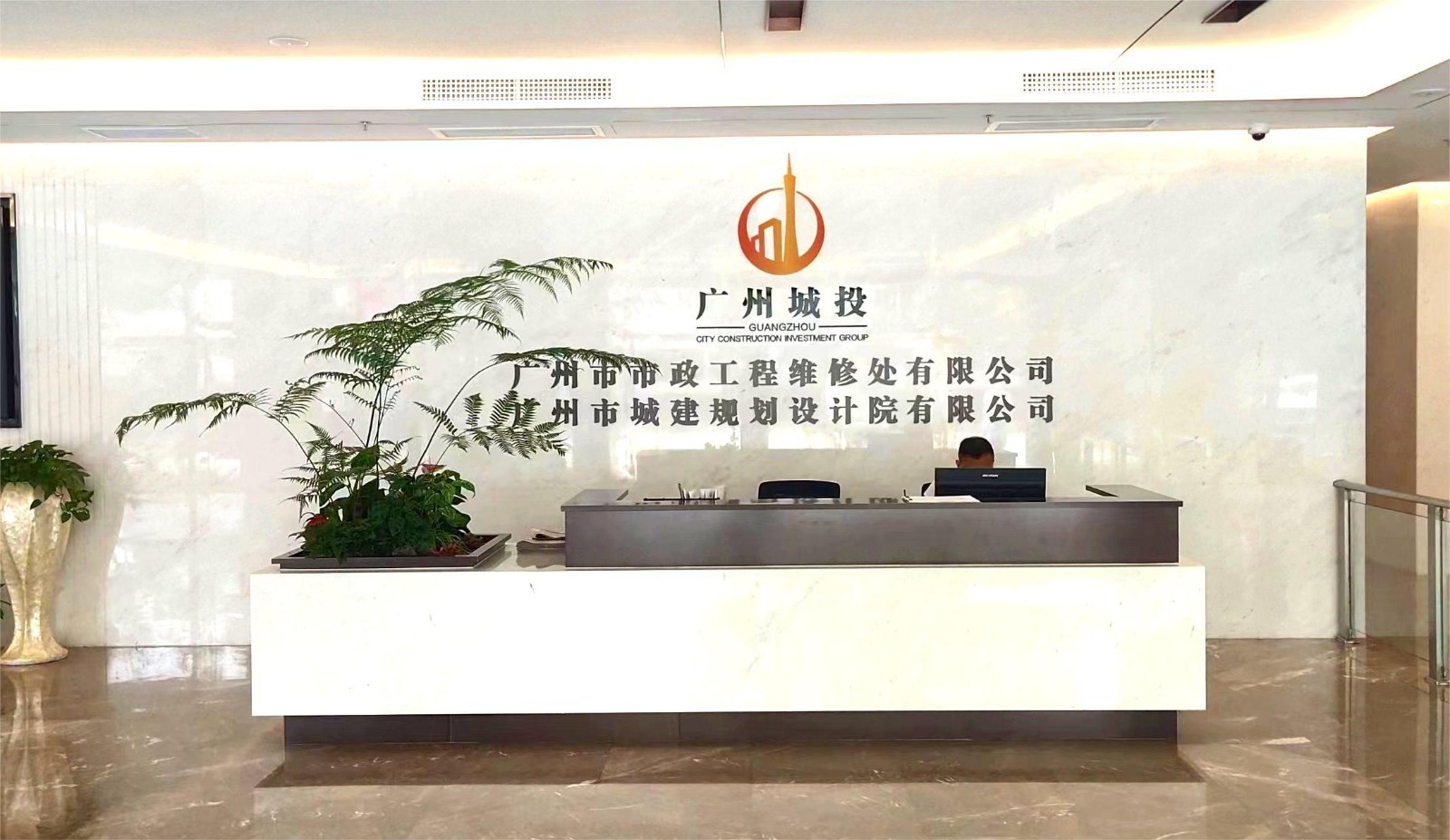 大门.jpg